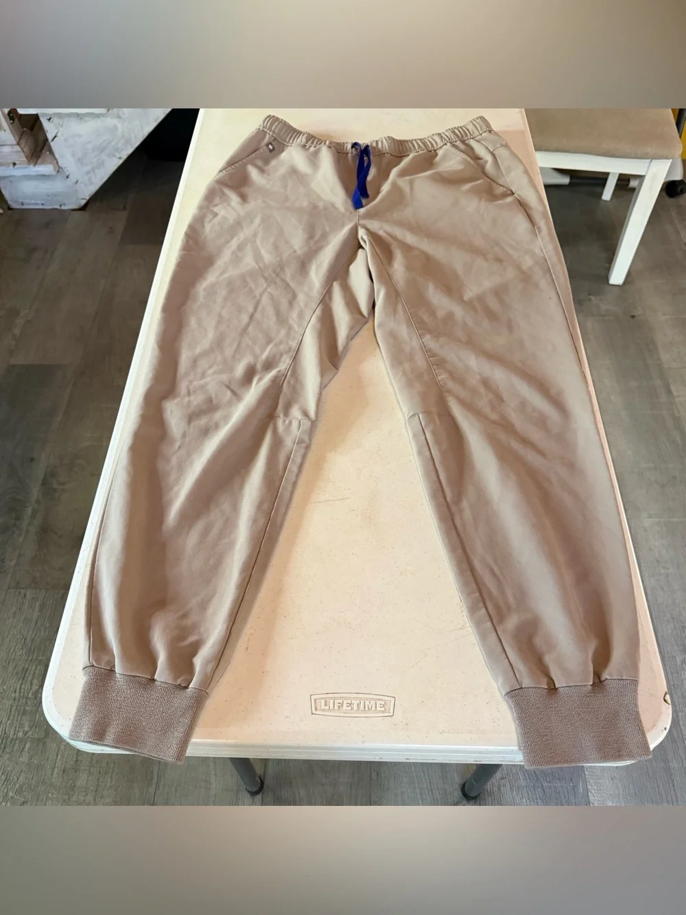 FIGS Technical Collection Khaki Tan Jogger Scrub Pants Size Large